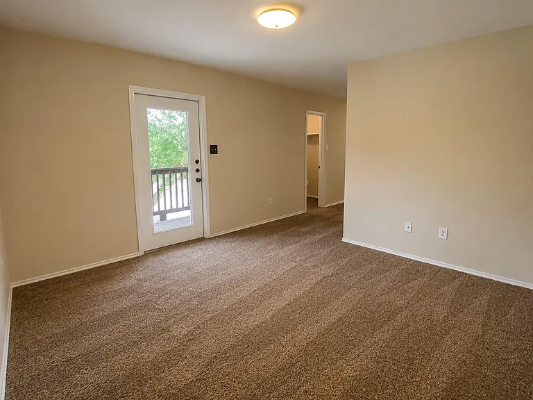 525 Eagles Nest Cv — Photo 34