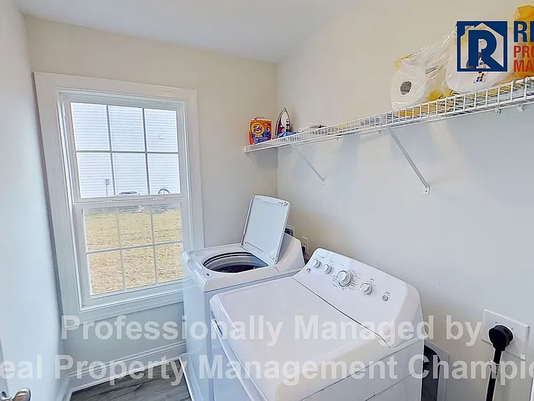 225 Lookout Ln — Photo 10