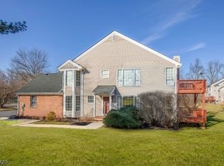 114 Blue Flag Ct, Whitehouse Station, NJ 08889