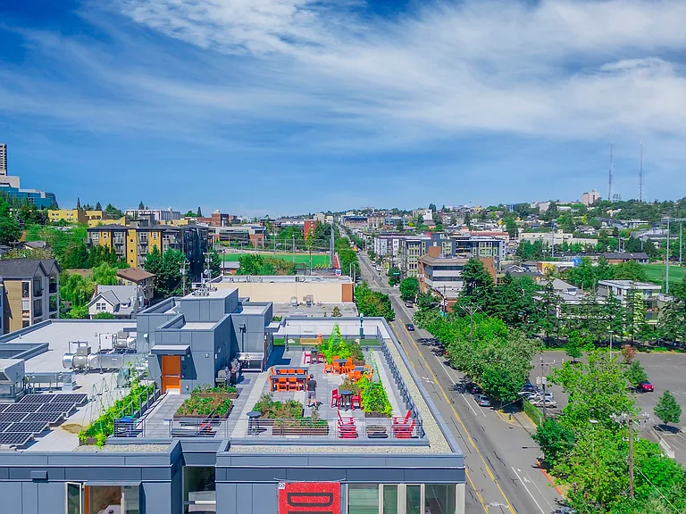 Rooftop Deck at Decibel on 12th (3)
