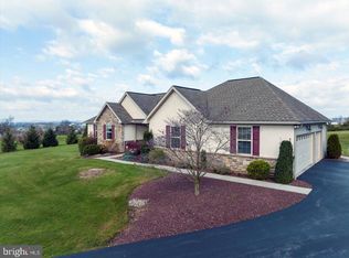 121 Cider Mill Rd, Mertztown, PA 19539