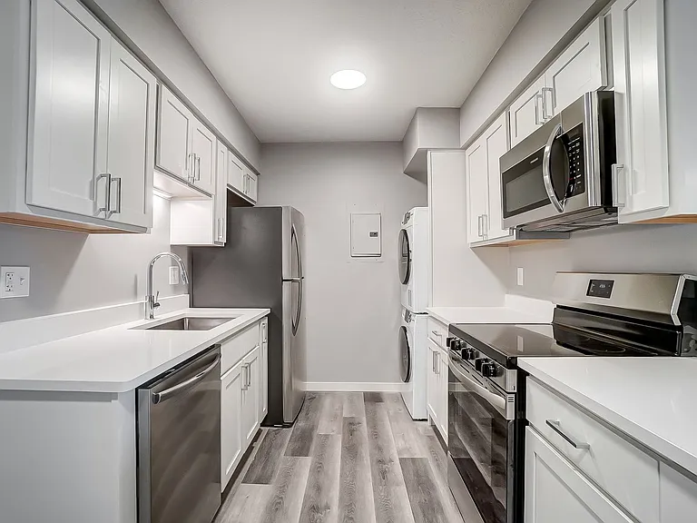 Chardon Place Apartments and Townhomes — Photo 14