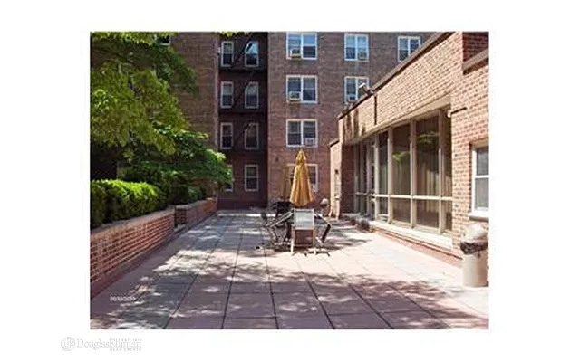 Sold by Douglas Elliman | media 12