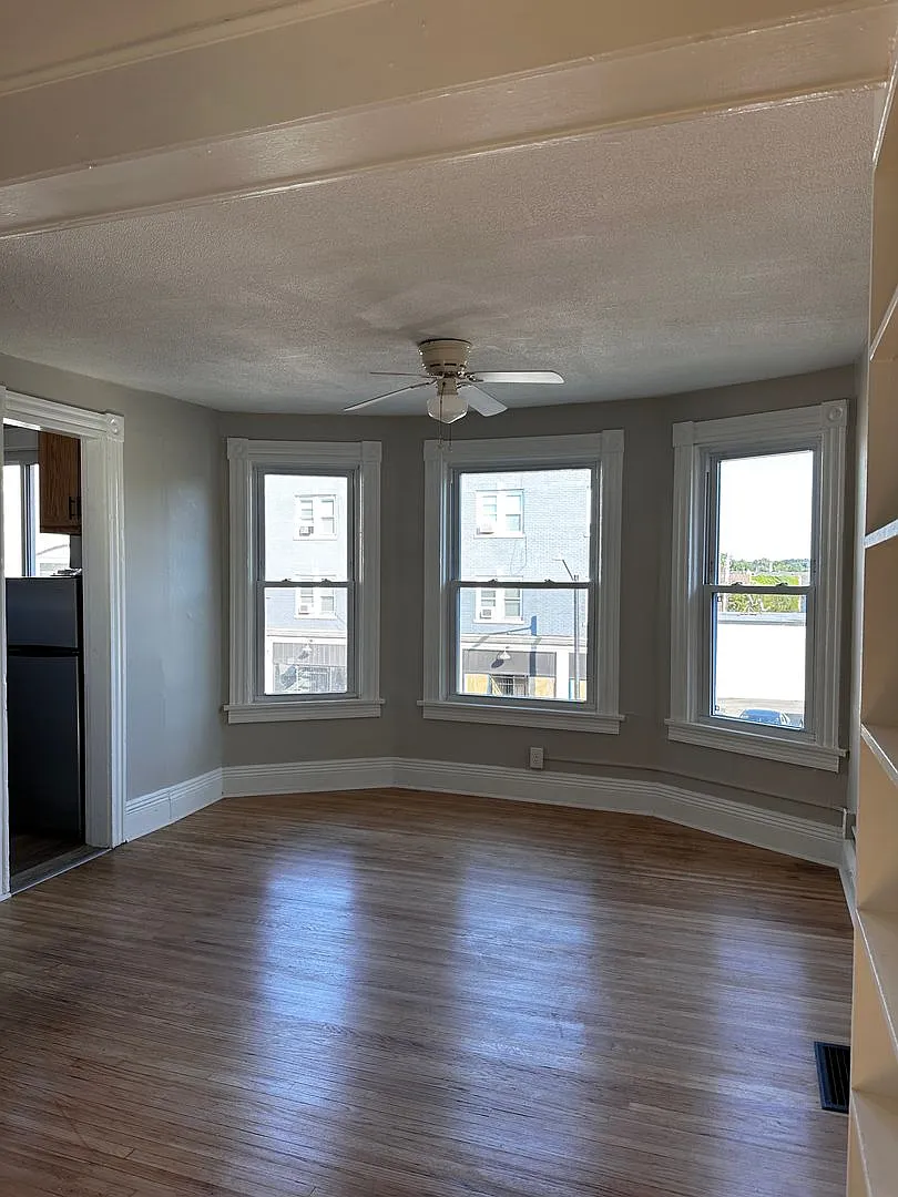 381 Meigs Street — Photo 1
