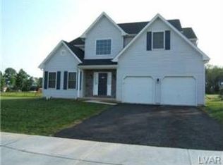 1714 Hazelnut Ln, Breinigsville, PA 18031