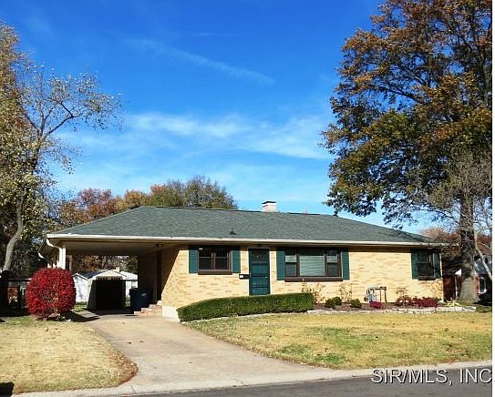 1st image of 515 Roanoke Dr