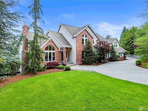 2nd image of 15405 138th Ave E