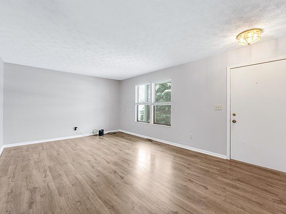 3rd image of 4344 Plymouth Rock Ct
