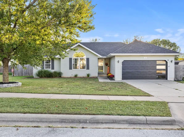 720 N Windmill Place, Republic, MO 65738