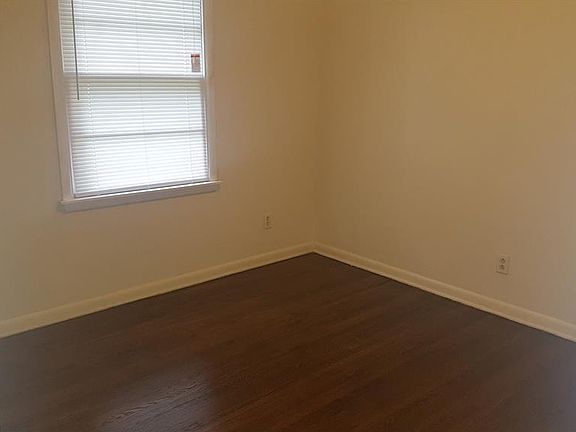 4th image of 1422 N Canton Ave