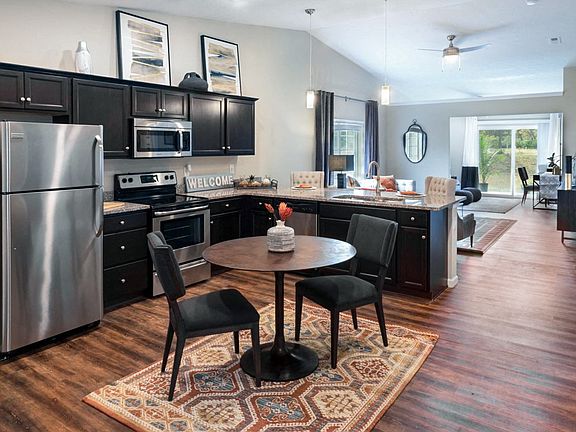 Large Kitchens with a Full Pantry and Energy Efficient Appliances