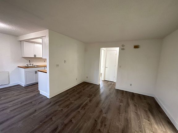 3rd image of 3421 S 43rd St APT 1-4