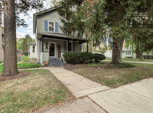 735 N Brainard St, Naperville, IL 60563