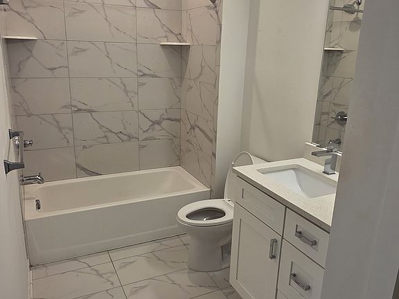 5th image of 550 N Holbrook St #8c32d17c5