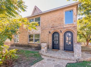 2800 Primrose Ave #B, Fort Worth, TX 76111