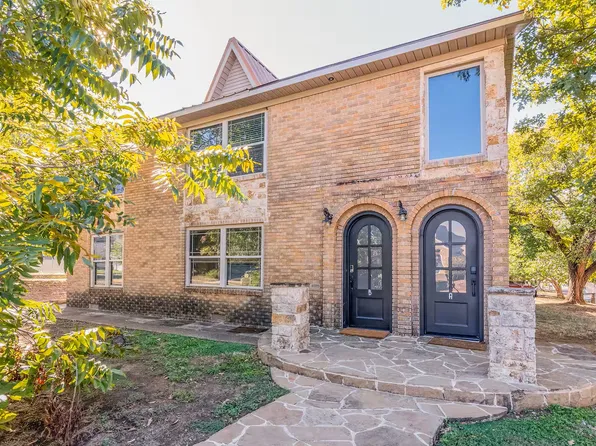 2800 Primrose Ave #A, Fort Worth, TX 76111