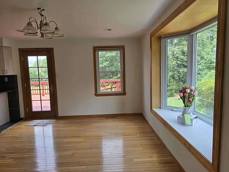 9321 Bentridge Ave — Photo 18