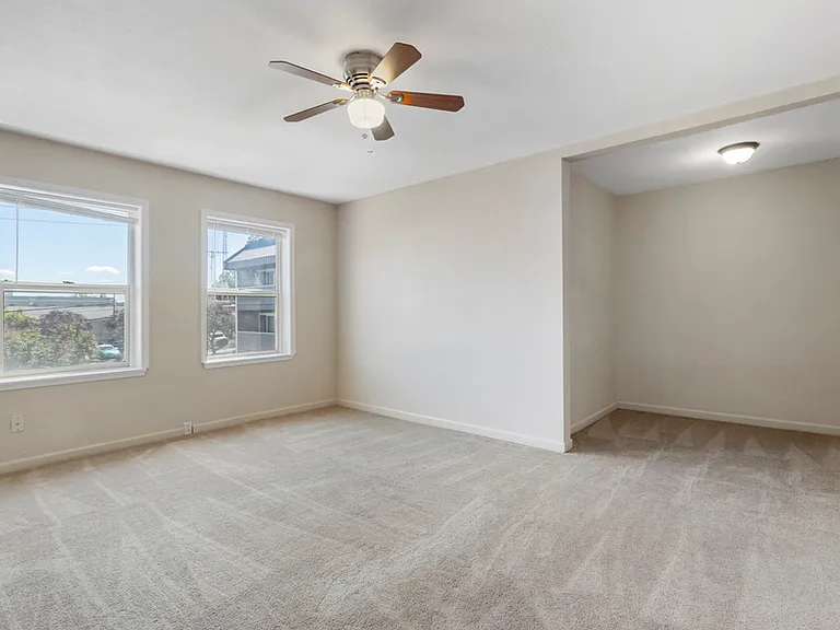 Kensington Apartments — Photo 27