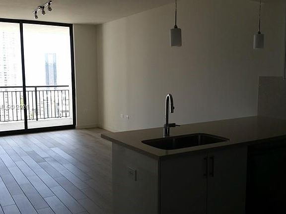 3rd image of 999 SW 1st Ave APT 2510