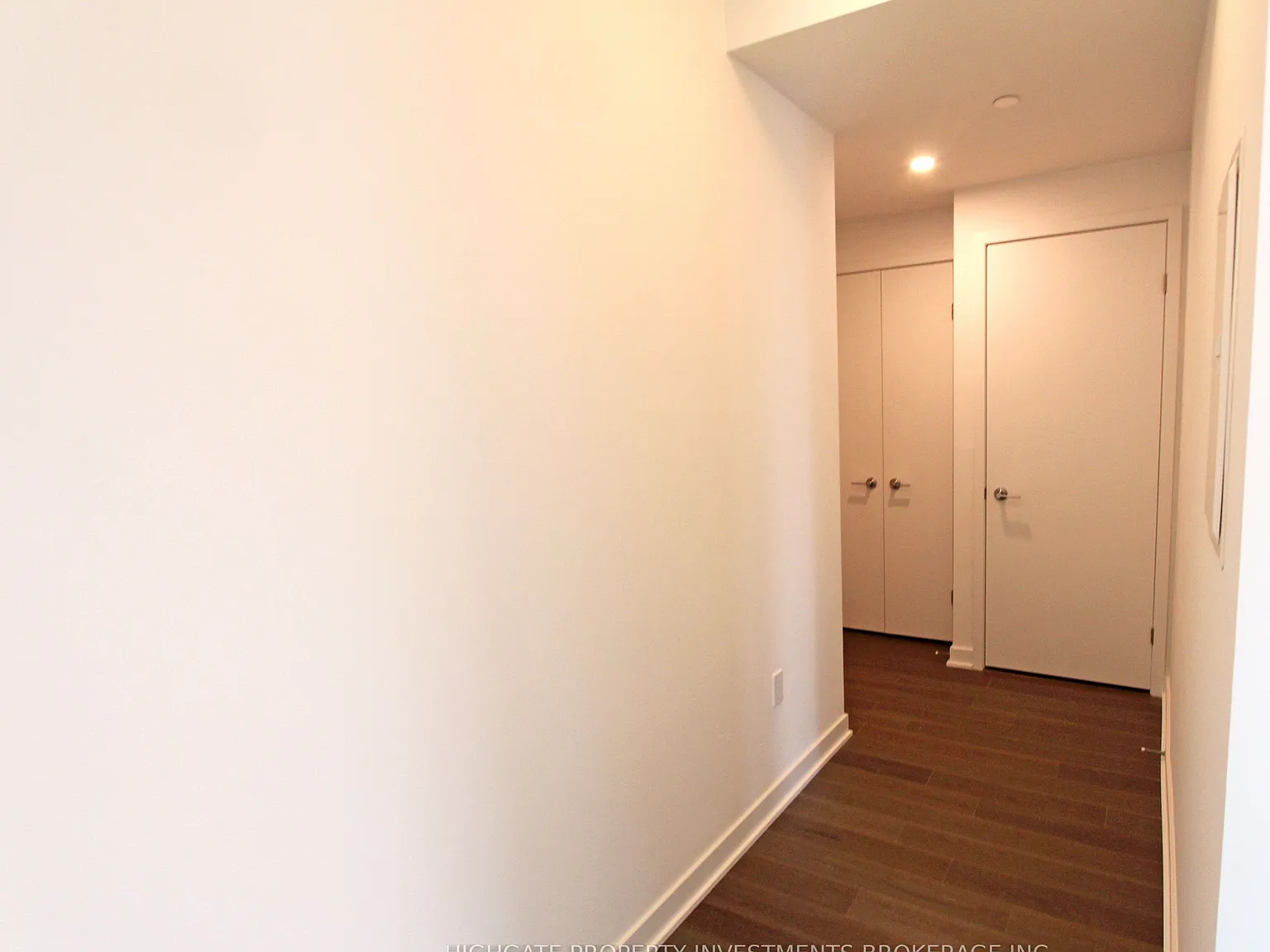 3 bed, $3,899 — Photo 2