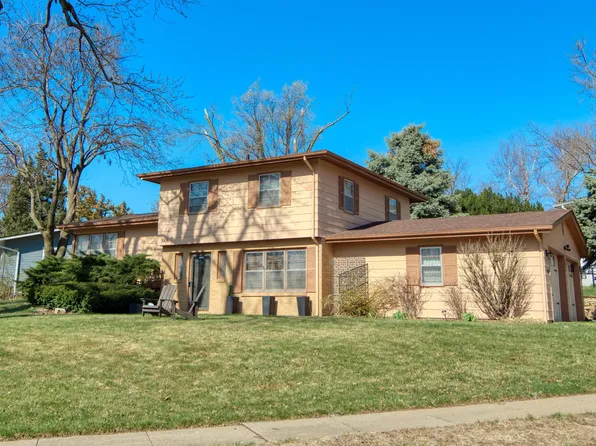 3906 N 97th St, Omaha, NE 68134