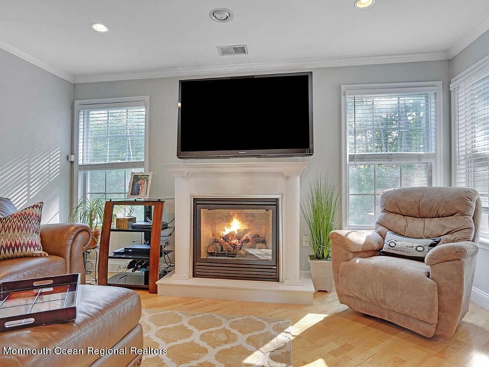 1st image of 17 Nutmeg Ct
