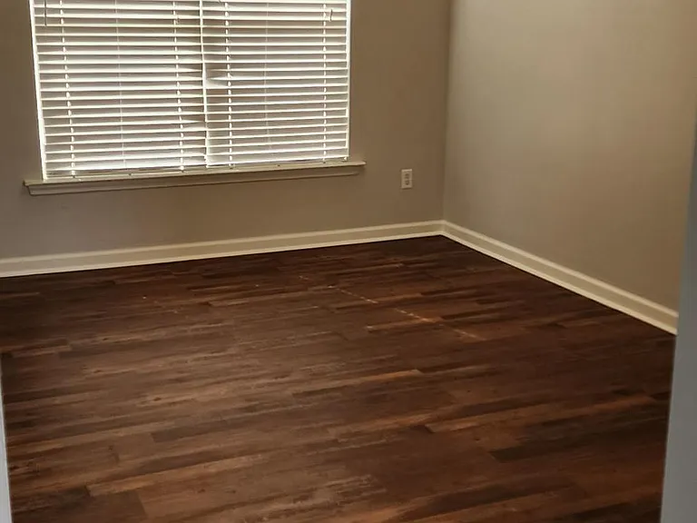 4 Orient Dr — Photo 7
