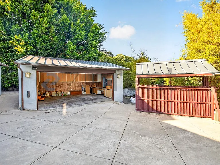 1799 Correa Way — Photo 11