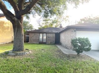 1105 Montreal Dr, Corpus Christi, TX 78418
