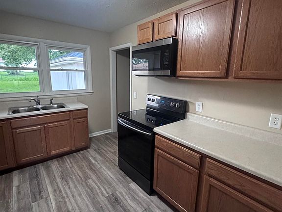 5th image of 6621 Colfax Ave