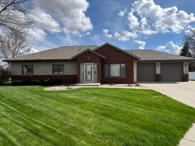 121 Hamilton Cir, Aberdeen City, SD, 57401