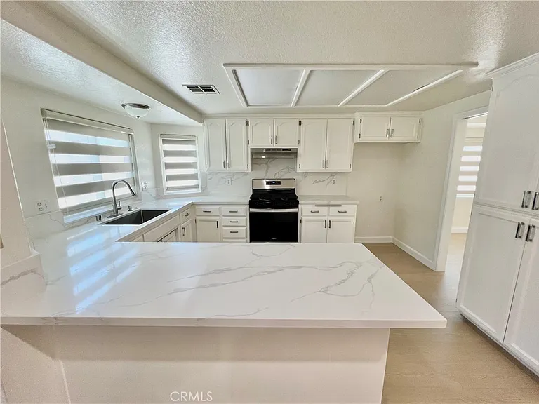 759 E Avenue J6 — Photo 14
