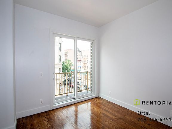 3rd image of 83 Graham Ave #212