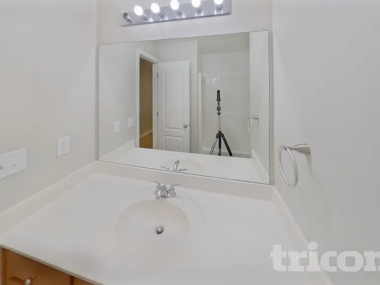 355 Meadow Vista Ln — Photo 14