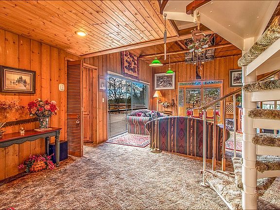 5th image of 53170 Pineavista Dr