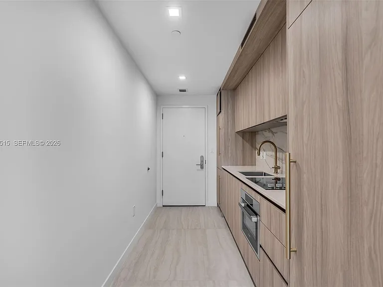 77 SE 5th St #2405 — Photo 5