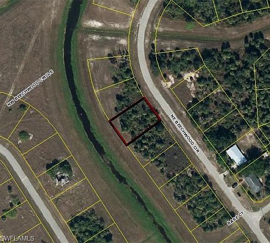 1st image of 3031 NE Beechwood Cir