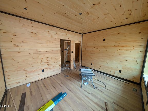 4th image of 1424 School Rd House Gap