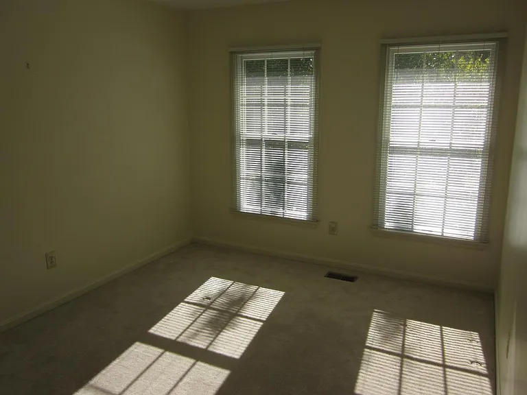 19 Iron Mill Garth — Photo 11