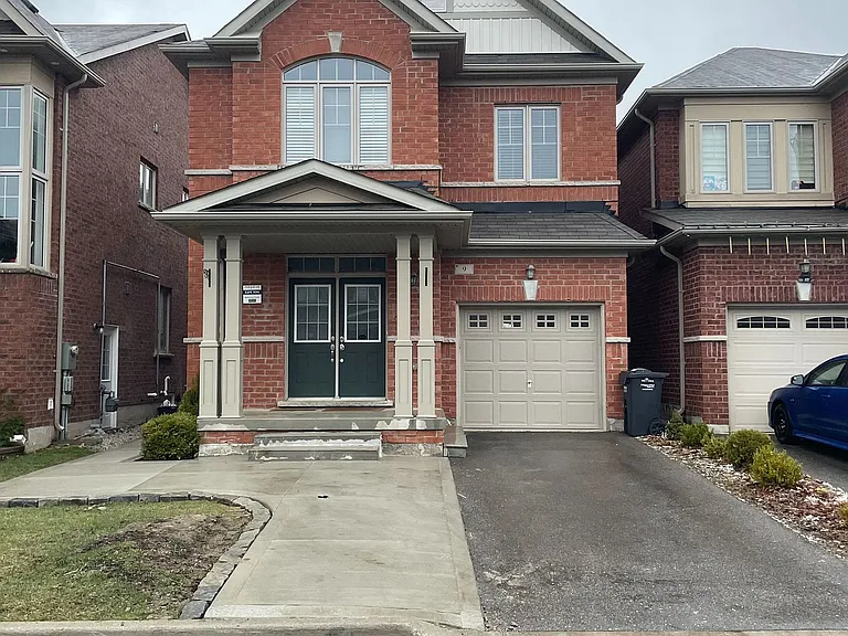 9 Humberstone Cres — Photo 1