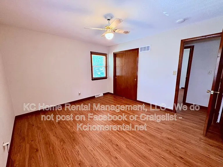 6012 Noland Rd — Photo 24