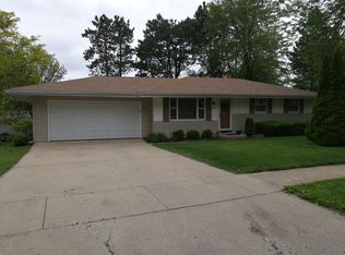 3211 Bavarian Ln, Rockford, IL