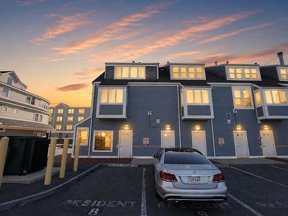 2nd image of 64 Wharf St #J2