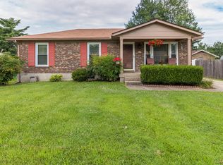 8302 Olive Hill Ct, Louisville, KY 40228