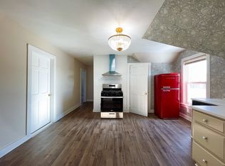 47 Kindergarten St #3, Woonsocket, RI 02895