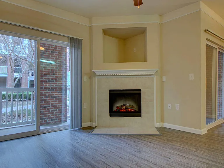 Rose Heights Apartments — Photo 5