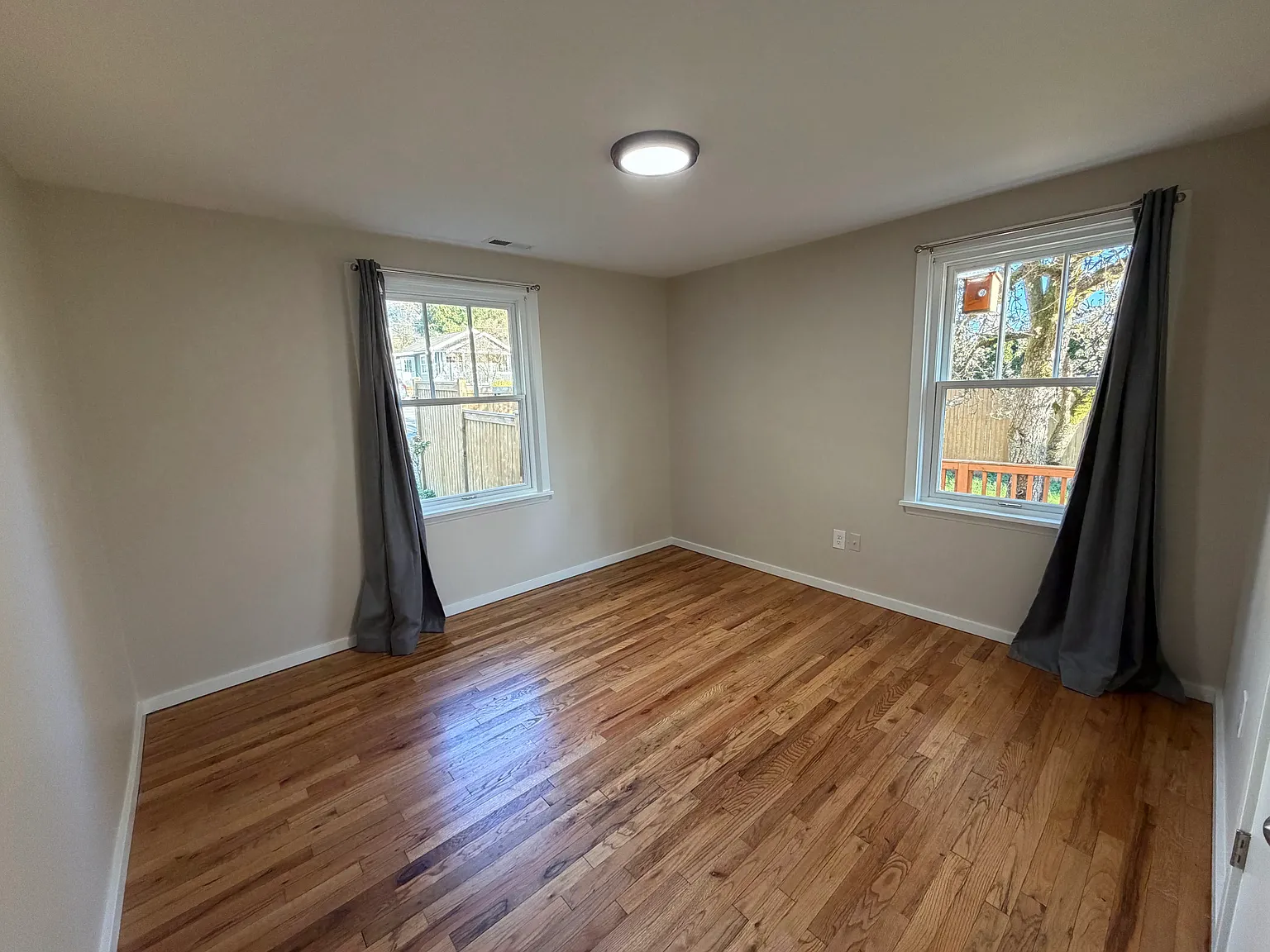 2 bed, 887 sqft, $2,900 — Photo 3