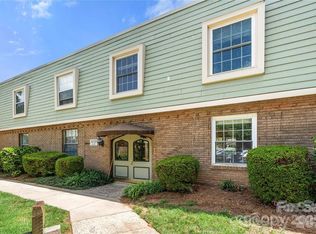 2630 Park Rd, Charlotte, NC 28209