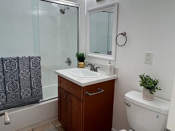 5th image of 10163 Beardon Dr APT 3