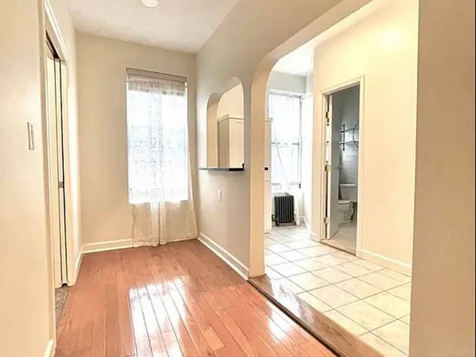 107 N 8th St #3